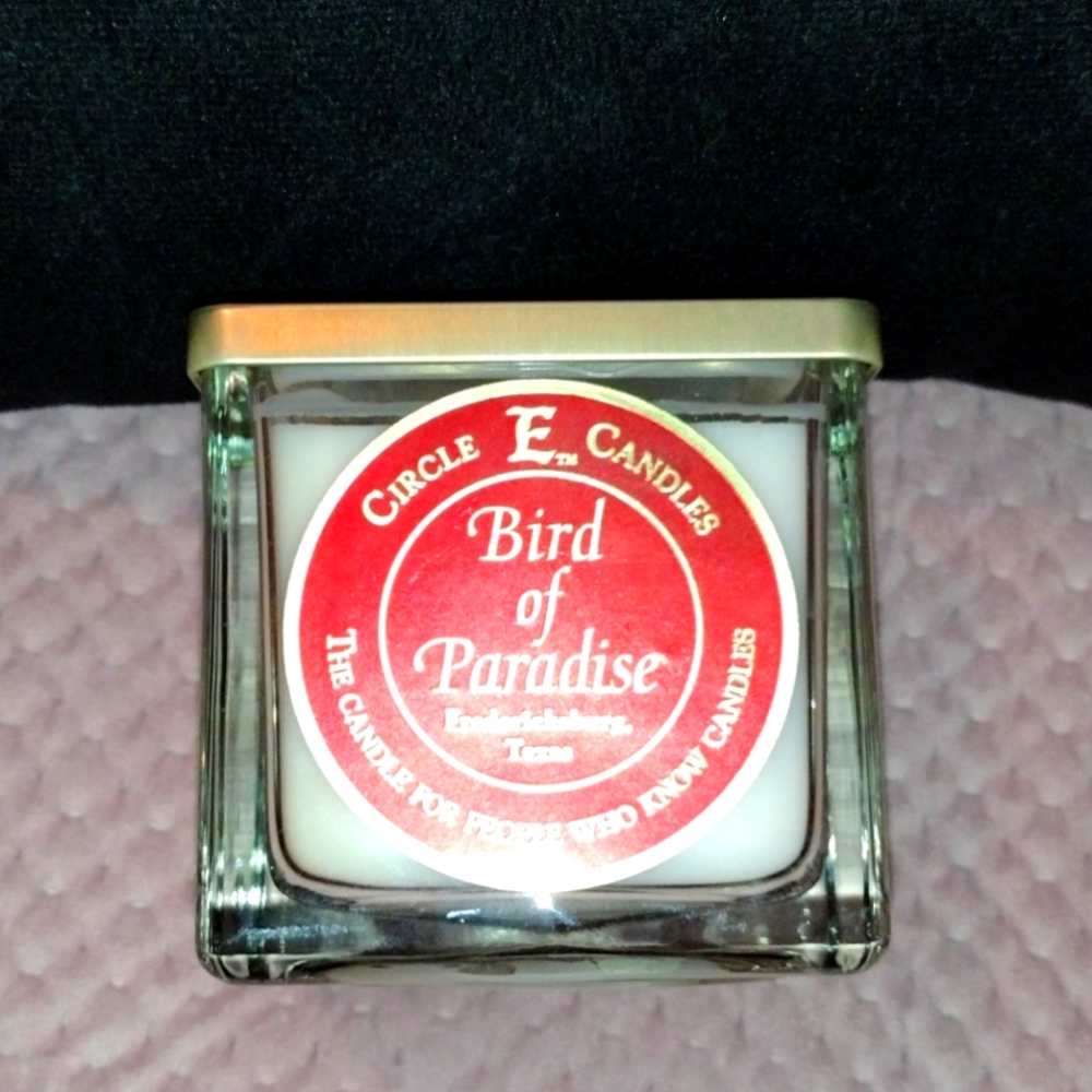 Candle 22oz never burn